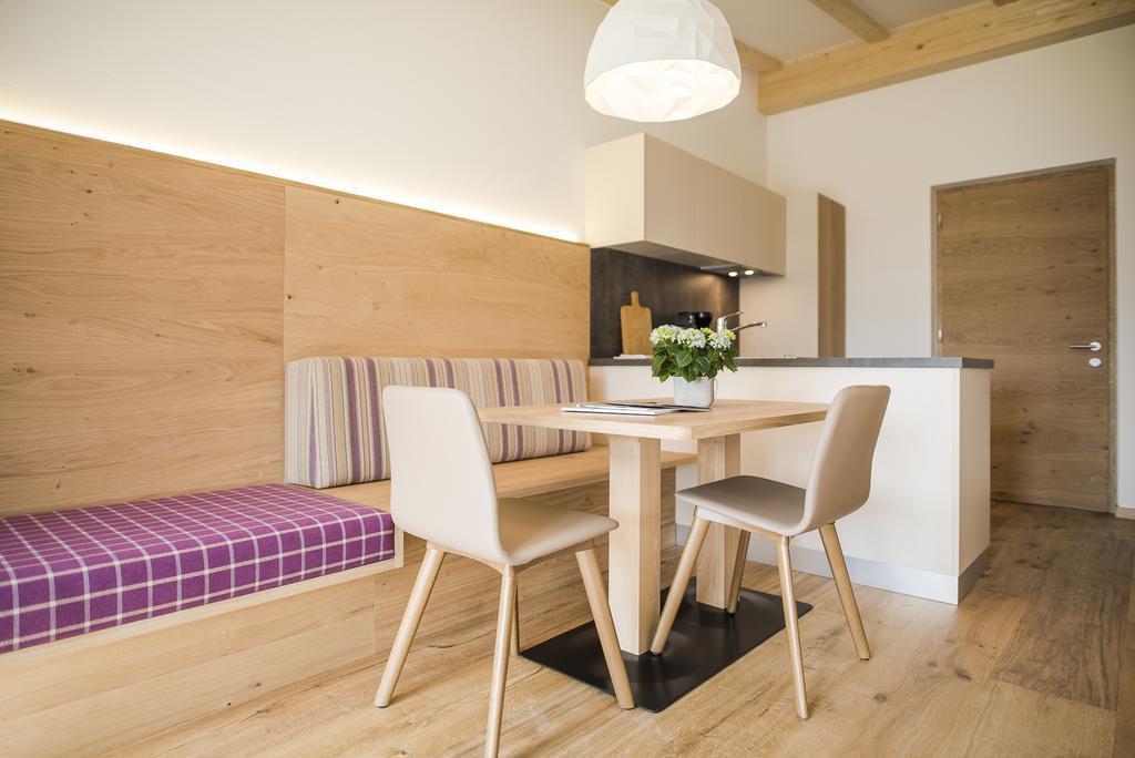 Haus Artus Aparthotel Schenna Exteriör bild