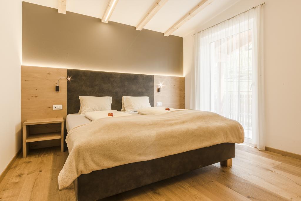 Haus Artus Aparthotel Schenna Exteriör bild