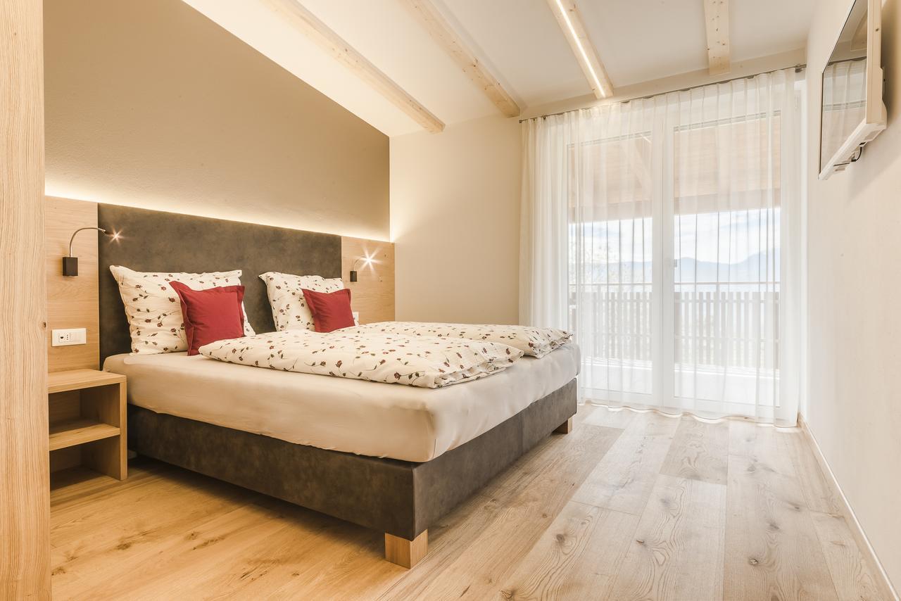 Haus Artus Aparthotel Schenna Exteriör bild